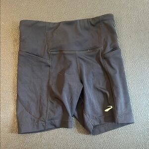 Brooks Running Shorts - Women’s XS - 2x side pockets